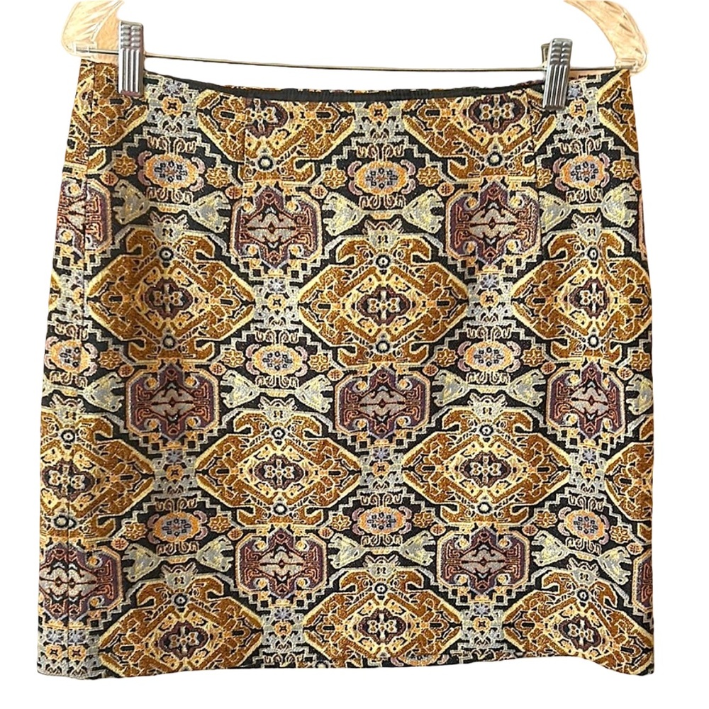 Shelli Segal Embroidered Mini Skirt Black and Gold Sz 8